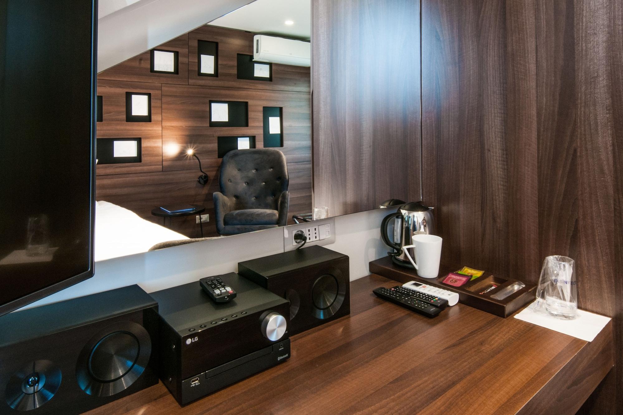 Best Western Premier Natalija Residence Belgrade Exterior photo